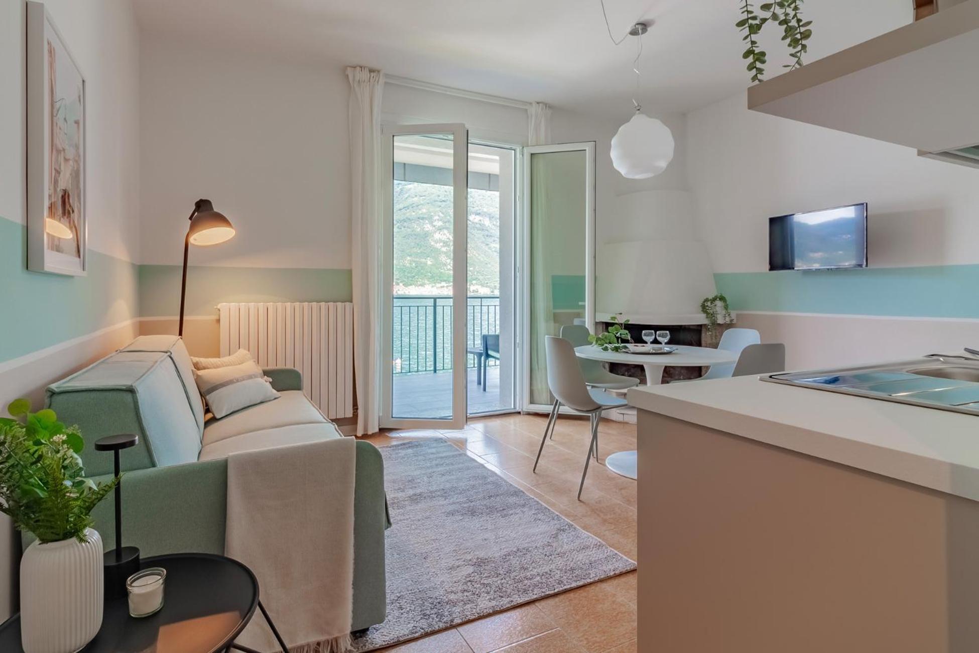 Ninfea Apartments By Wonderful Italy Лезено Экстерьер фото