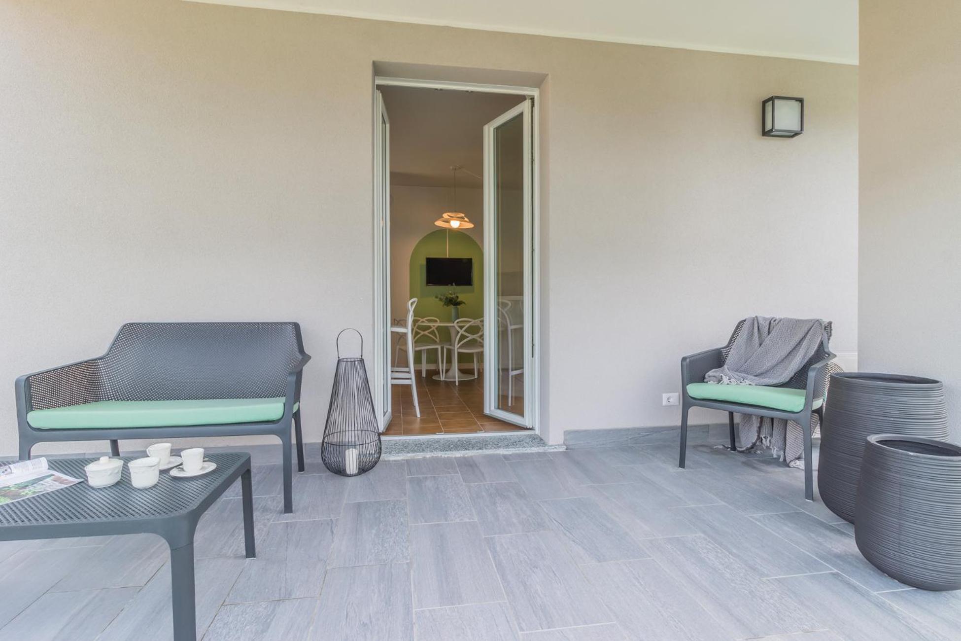 Ninfea Apartments By Wonderful Italy Лезено Экстерьер фото