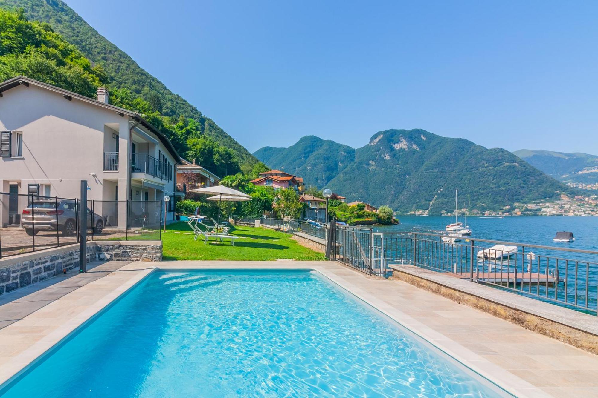 Ninfea Apartments By Wonderful Italy Лезено Экстерьер фото